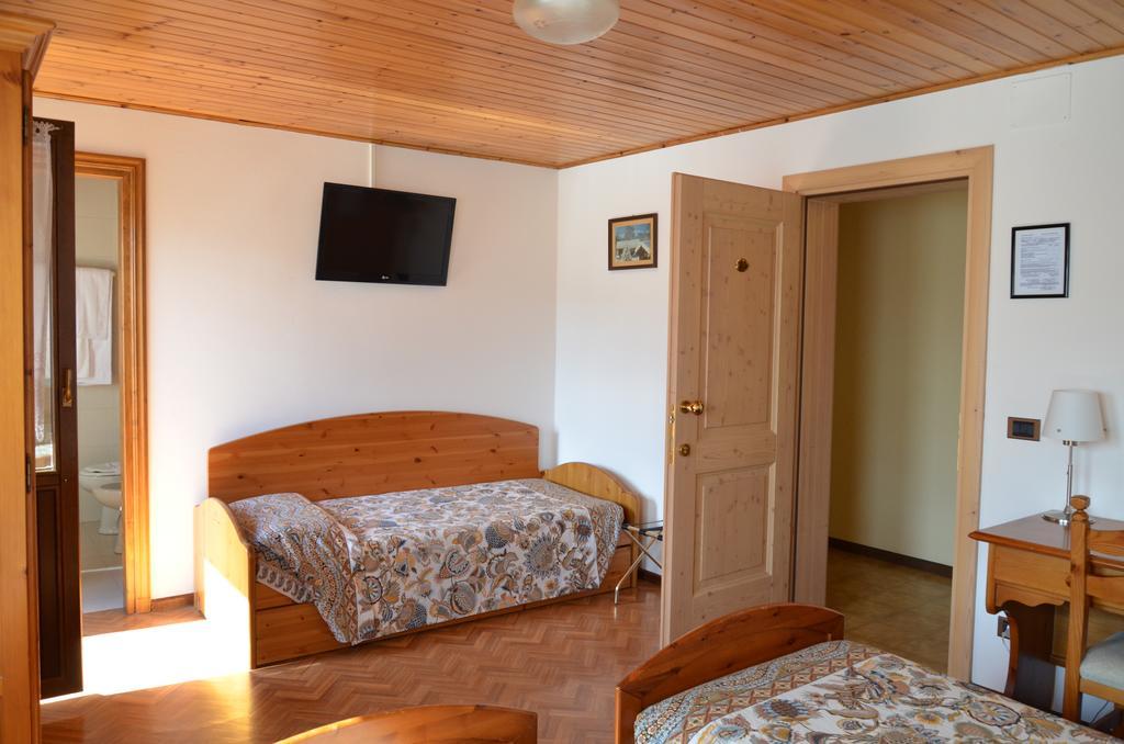 Albergo Cavallino Pieve di Cadore Zimmer foto